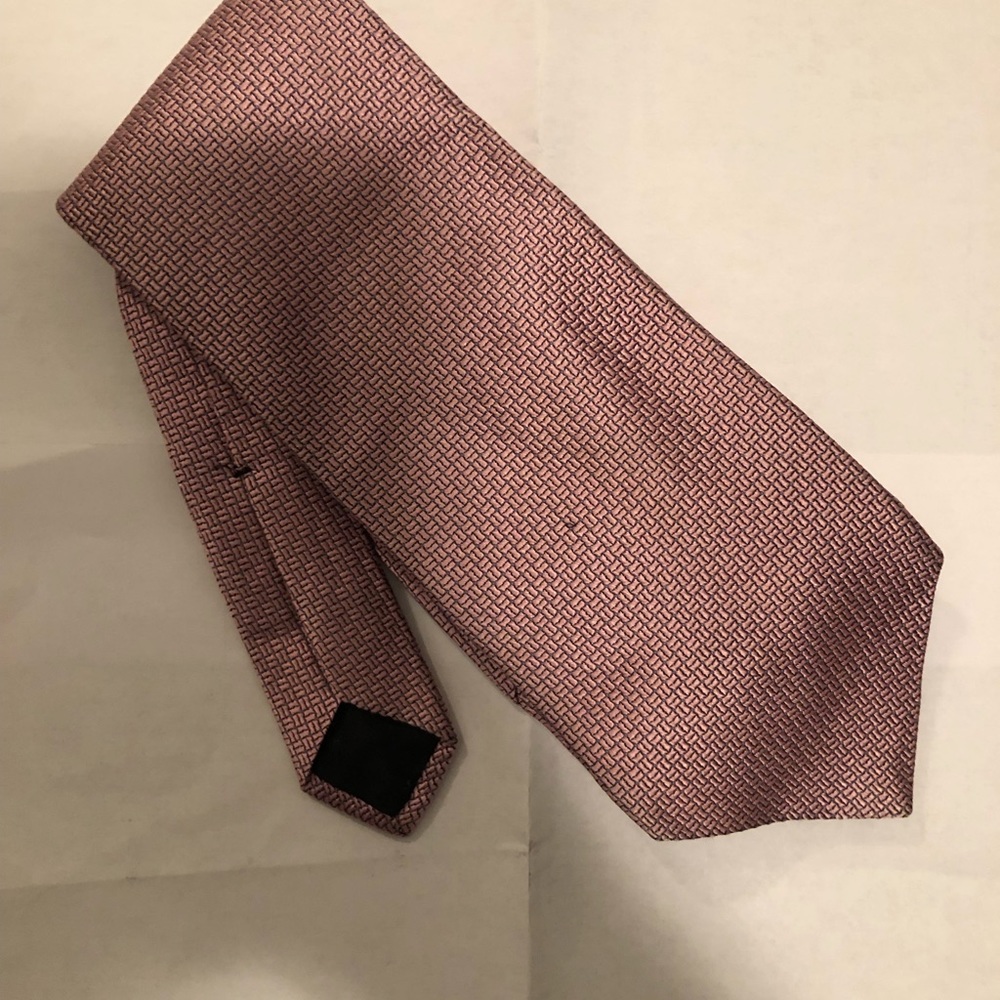 Men’s Brooks Brothers tie. 346 Line
